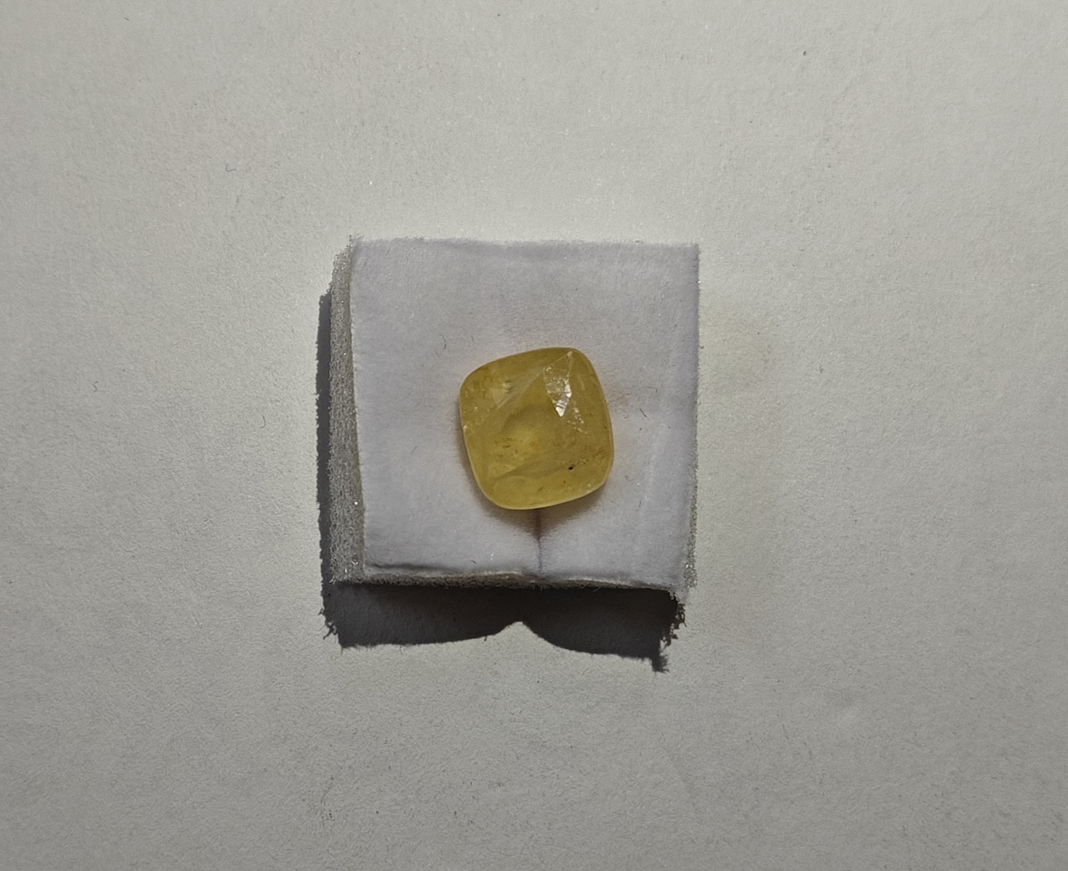 Ceylon yellow sapphire (Pukhraj) 7.50 Ratti