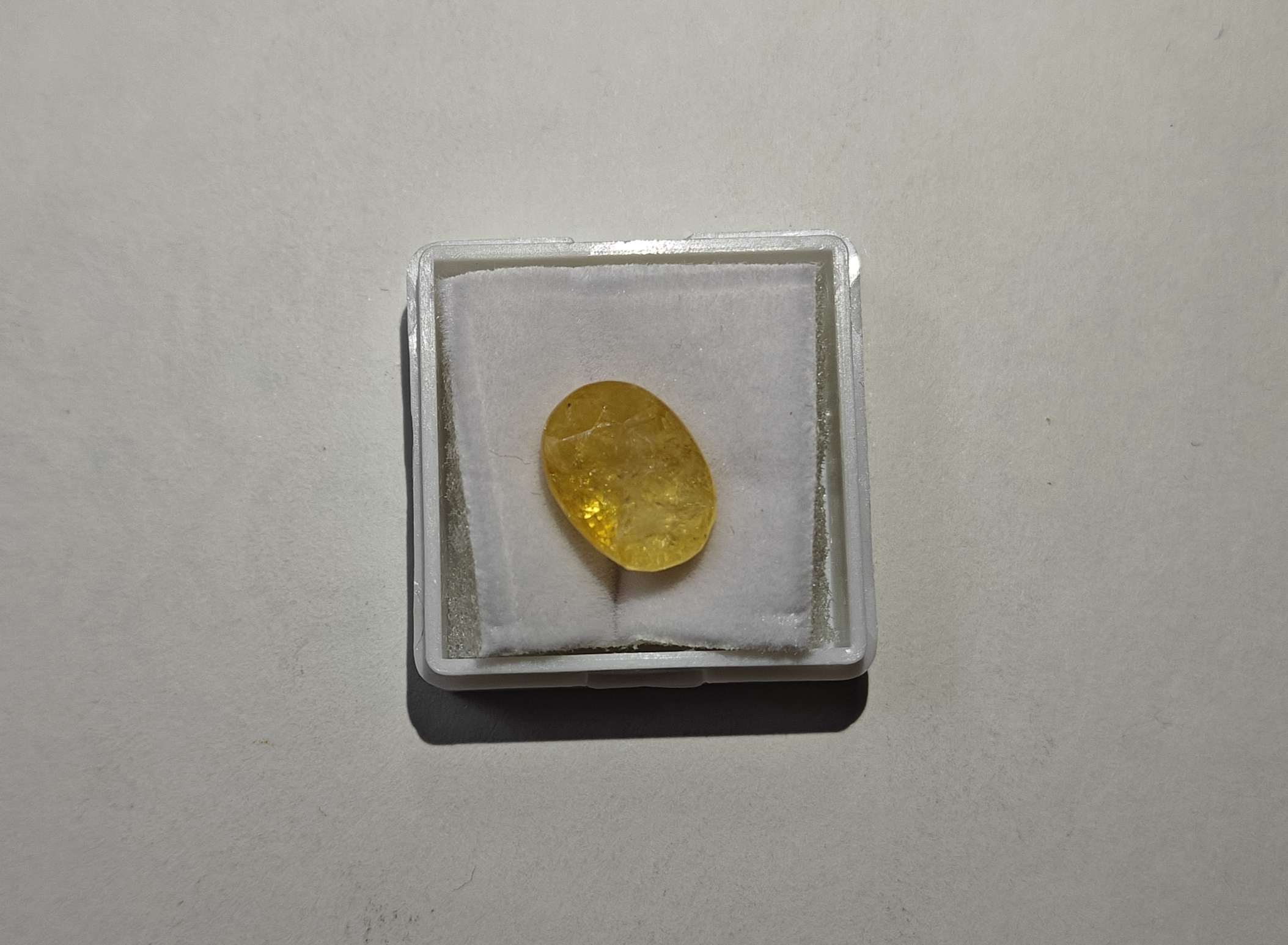 Ceylon yellow sapphire (Pukhraj) 8.44Ratti