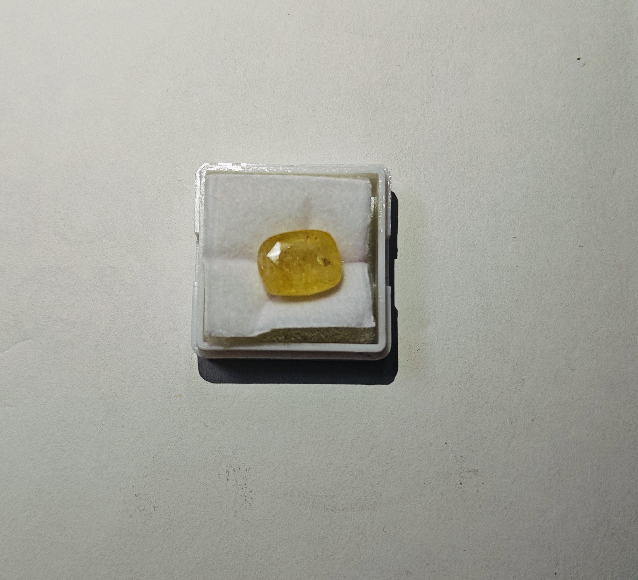 Ceylon yellow sapphire (Pukhraj) 8.50 Ratti